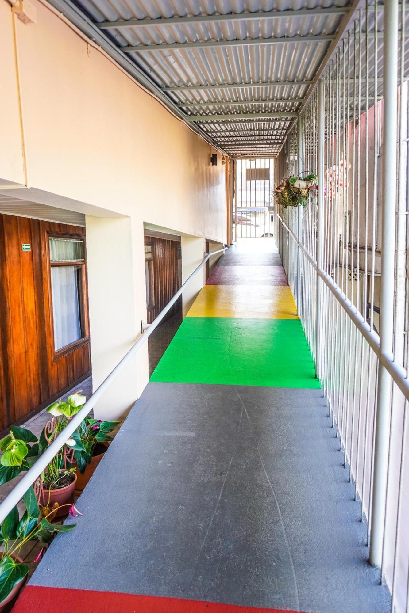Hospedaje Angeluz Quesada  Екстериор снимка